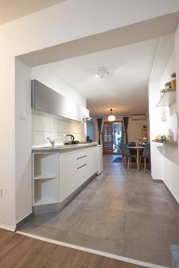 Apartment Blue Пореч Екстериор снимка